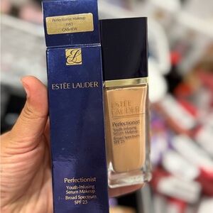 Estee Lauder Perfectionist Youth-Infusing Serum Makeup SPF 25 - Cashew
